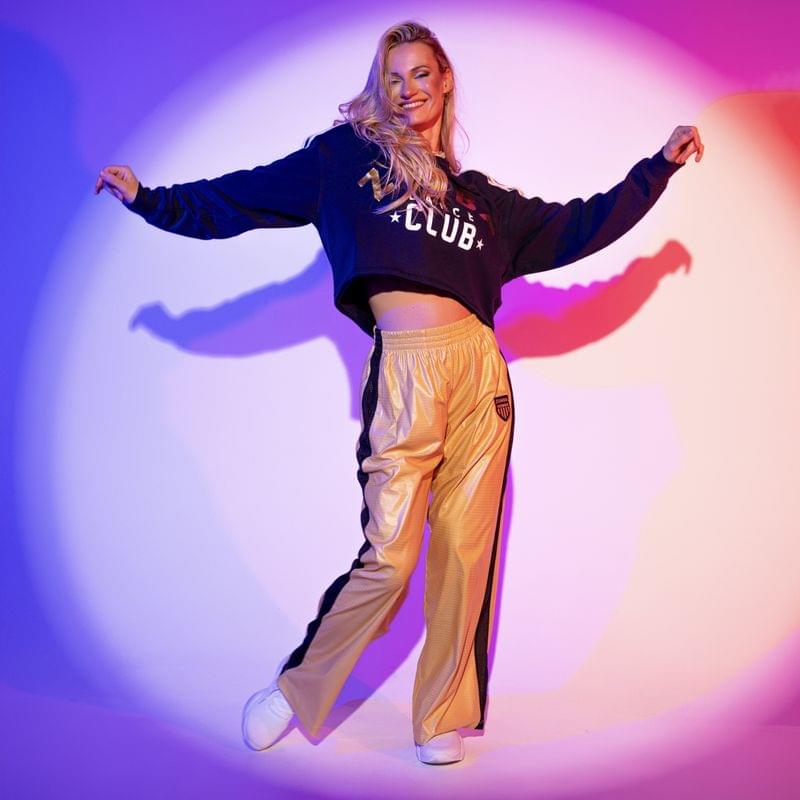 Victory Crew Neck Long Sleeve Boxy Crop Top