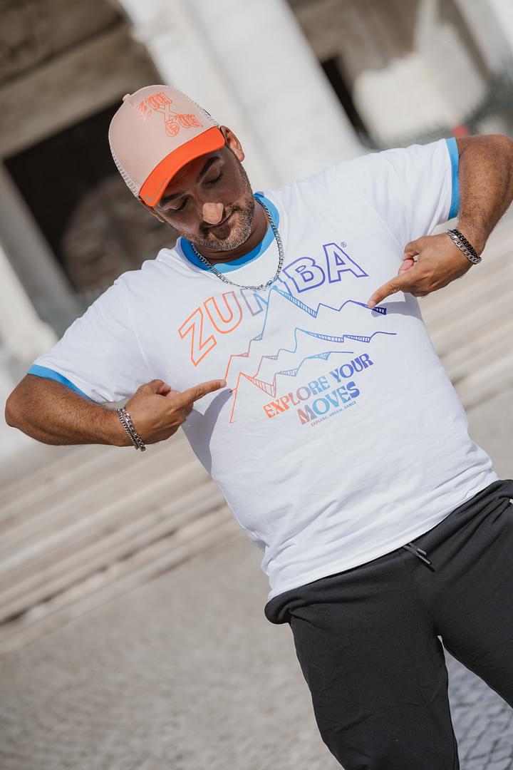 新作♪ユニセックスZumba Explore Men's Ringer Tee- White Inspire Your Movement with Men's Ringer Tee - Bold Design