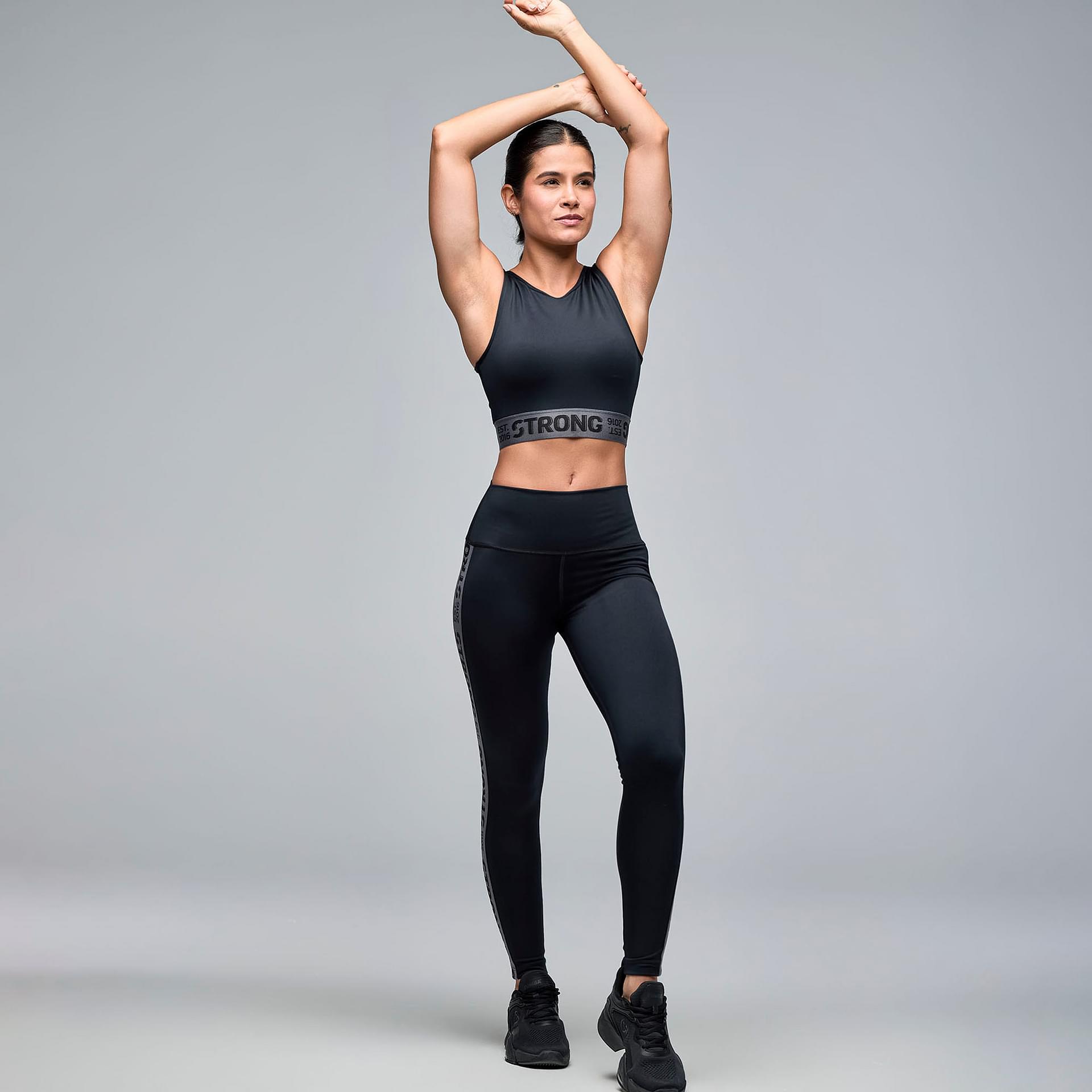 alo yoga ショートスリーブ　M新品未使用 Alo Yoga＊ ヨガウェア 白 スウェット ショート丈 (ALO Yoga