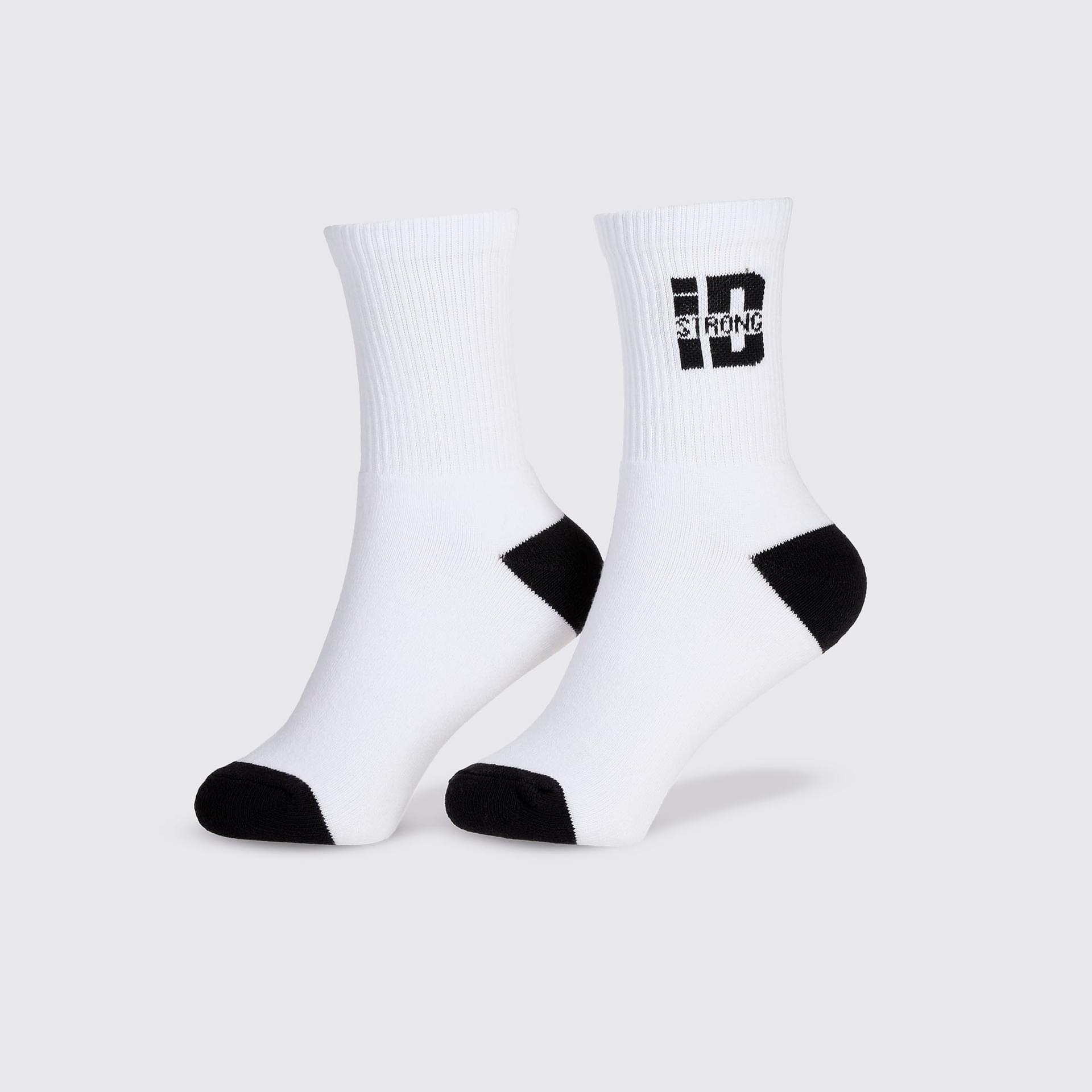 STRONG iD Half Crew Plush Socks