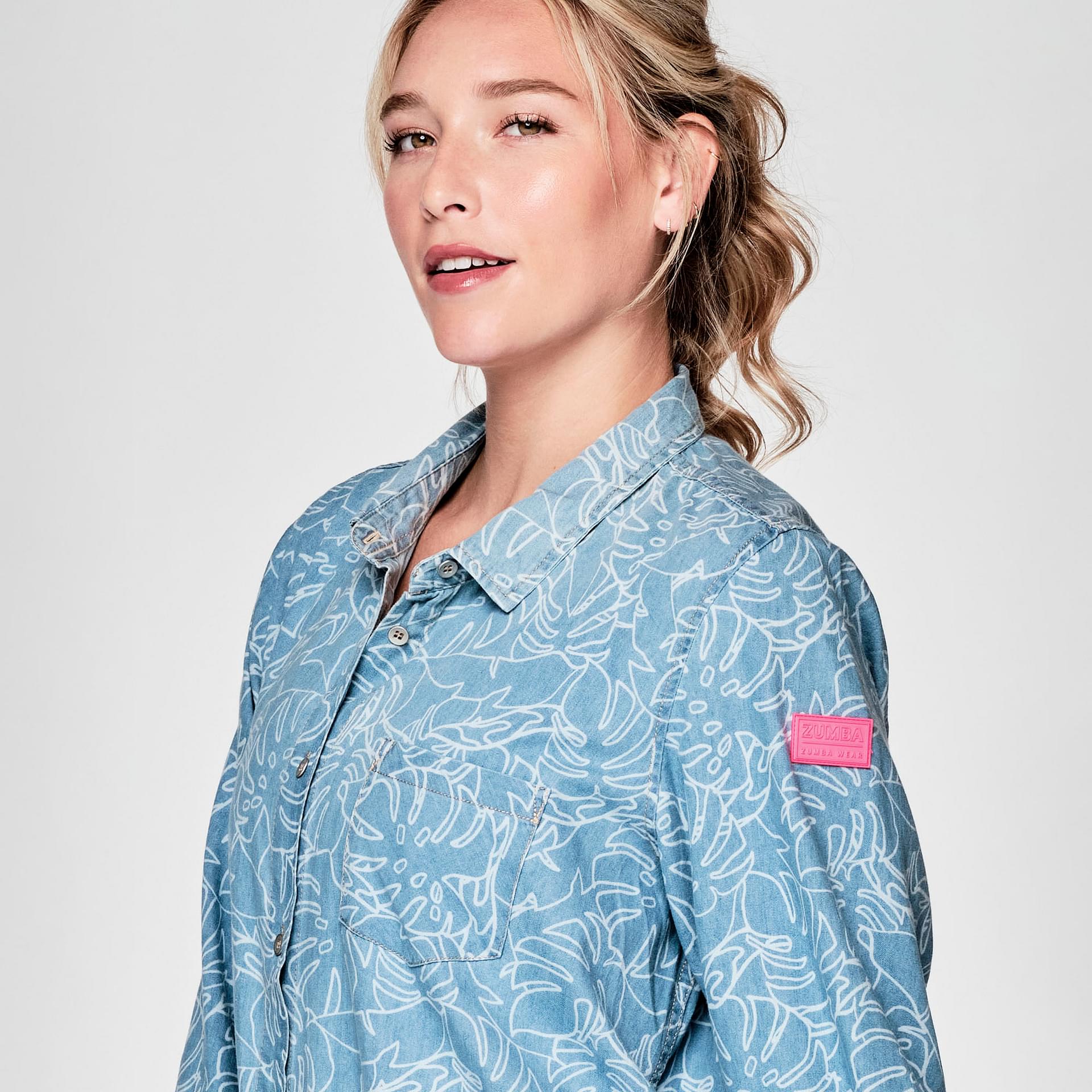 新作ユニセックス♪ズンバ Zumba Resort Long Sleeve Button Up Zumba Resort Long Sleeve Button Up, Easy, Fan Favorite