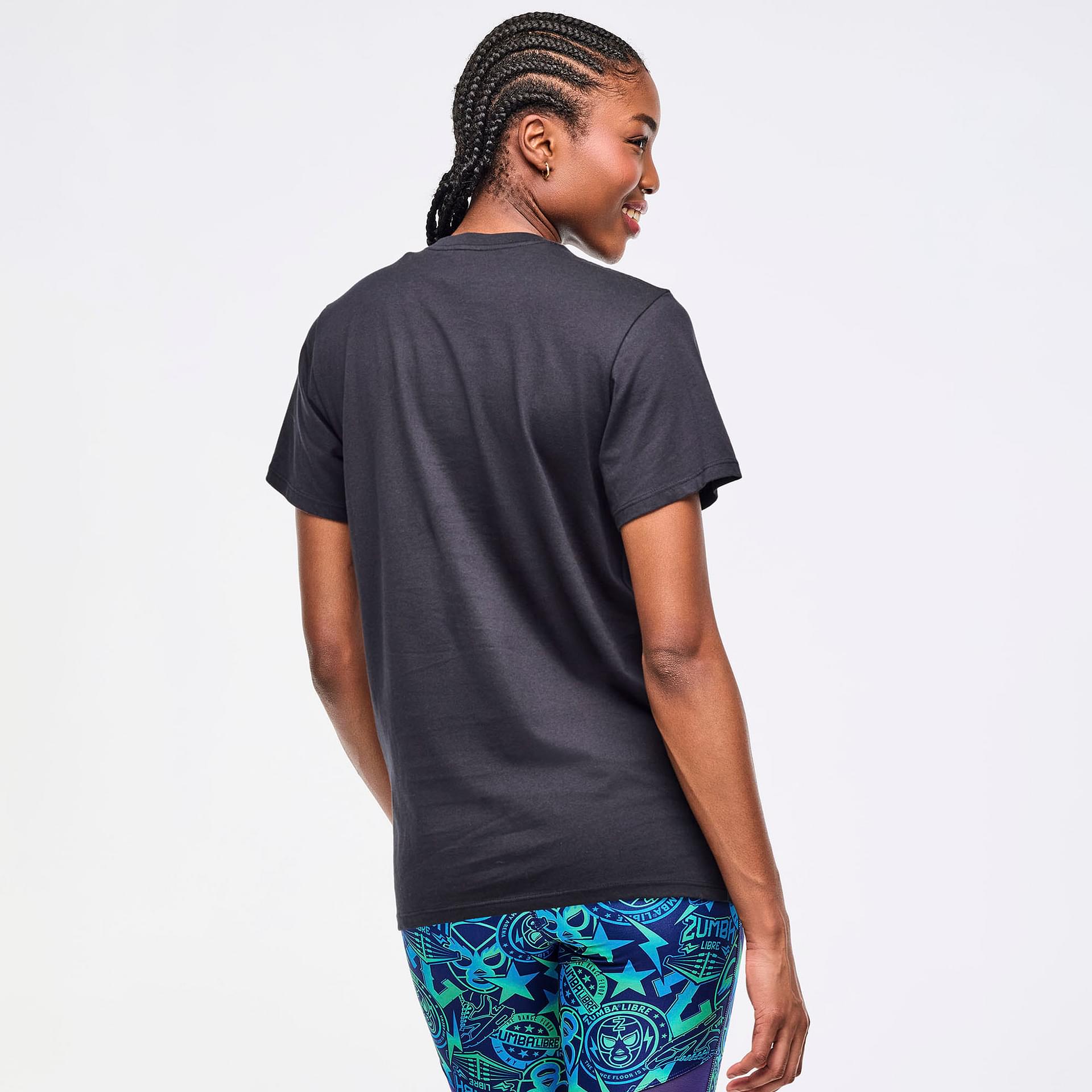 新作♪ユニセックス Zumba Block Tee - Bold Black Zumba Block Tee <Bold Black> | JWI OFFICIAL WEBSITE