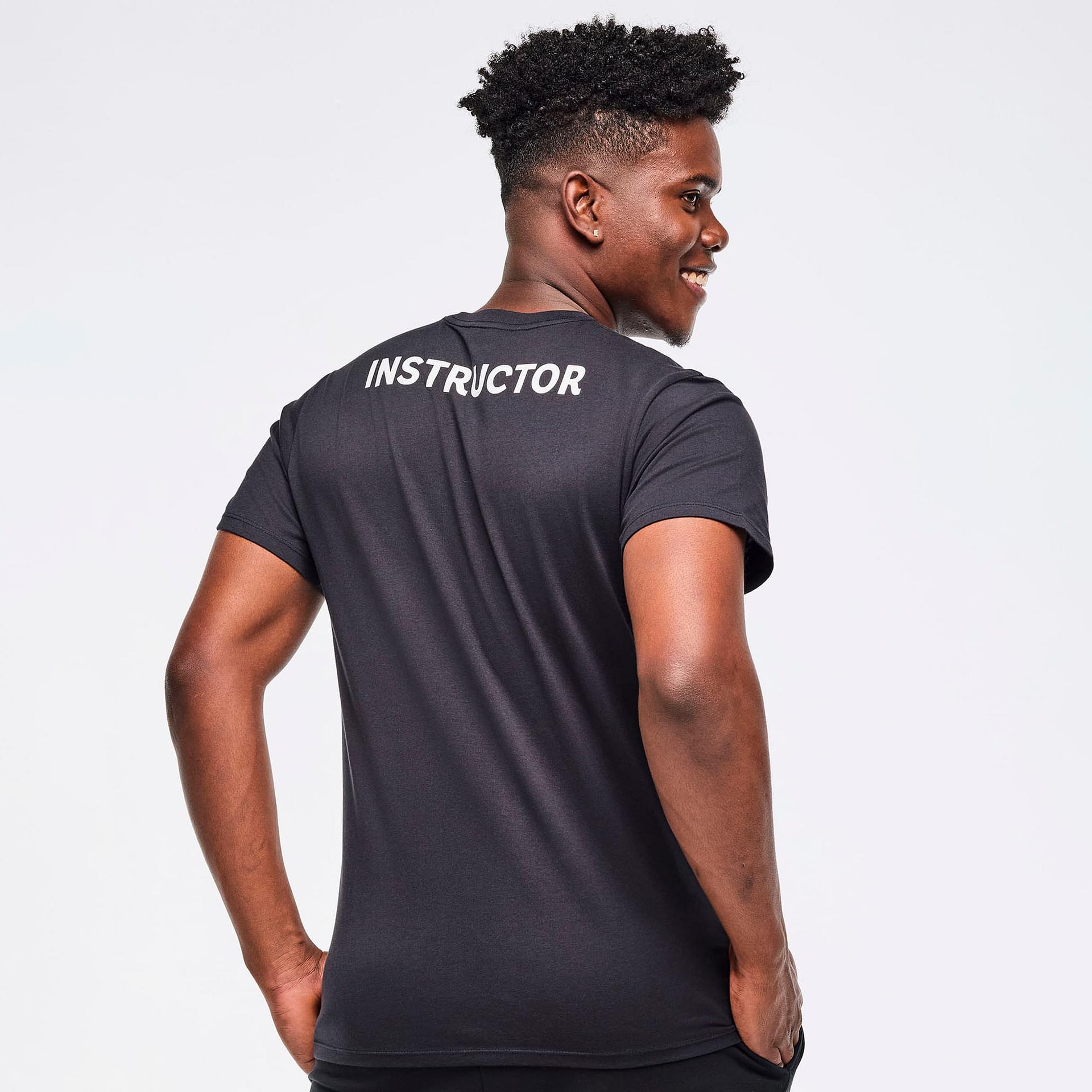 Explore Crew Neck Instructor Tee Bold Black ユニセックス Zumba Explore Crew Neck Instructor Tee - Bold Black – Zumba