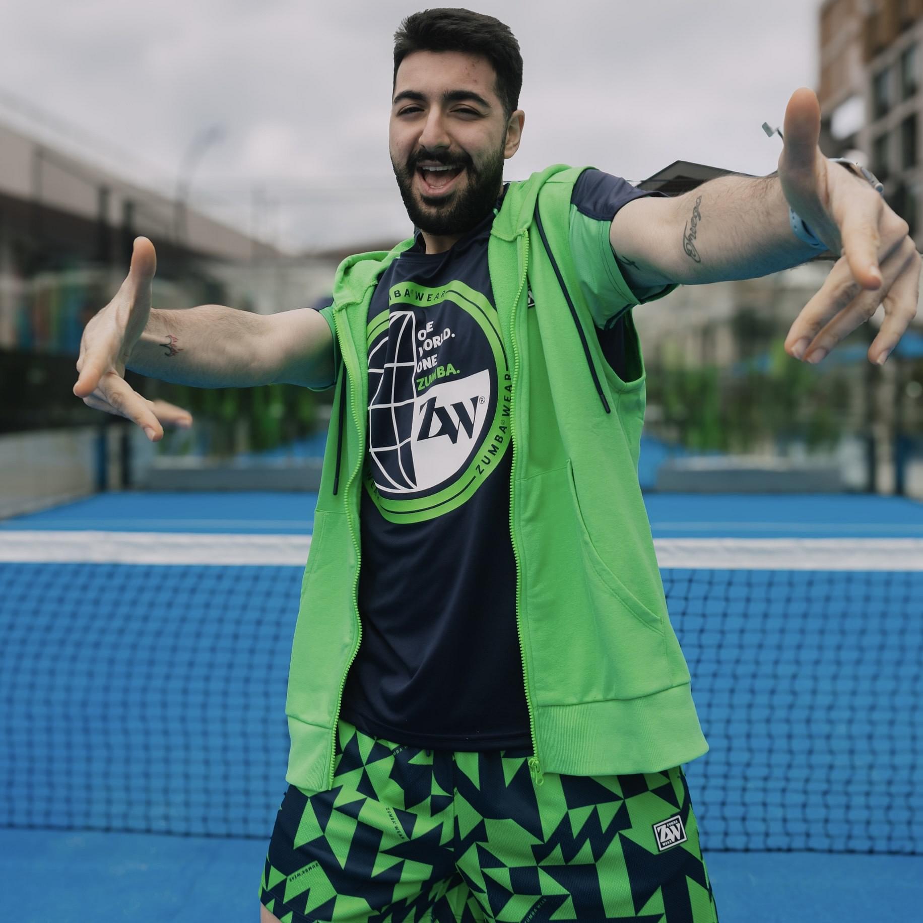 ◆3月新作◆Zumba Out Loud Men's Raglan Crew Neck Inspire Your Movement with Men's Raglan Crew Neck